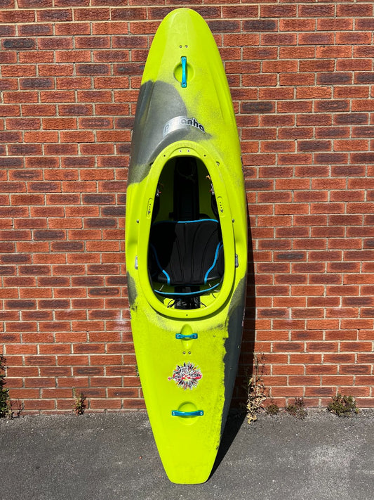 Pyranha Firecracker Stout 2 Kayak 252 (Large) Smoking Gecko | Preowned