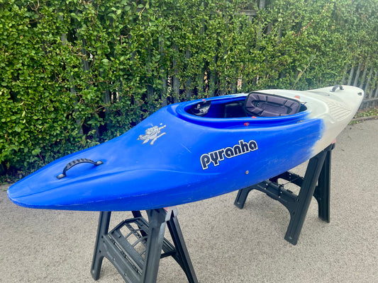 Pyranha Inazone Kayak 242 (M/L) Blue/White | Preowned