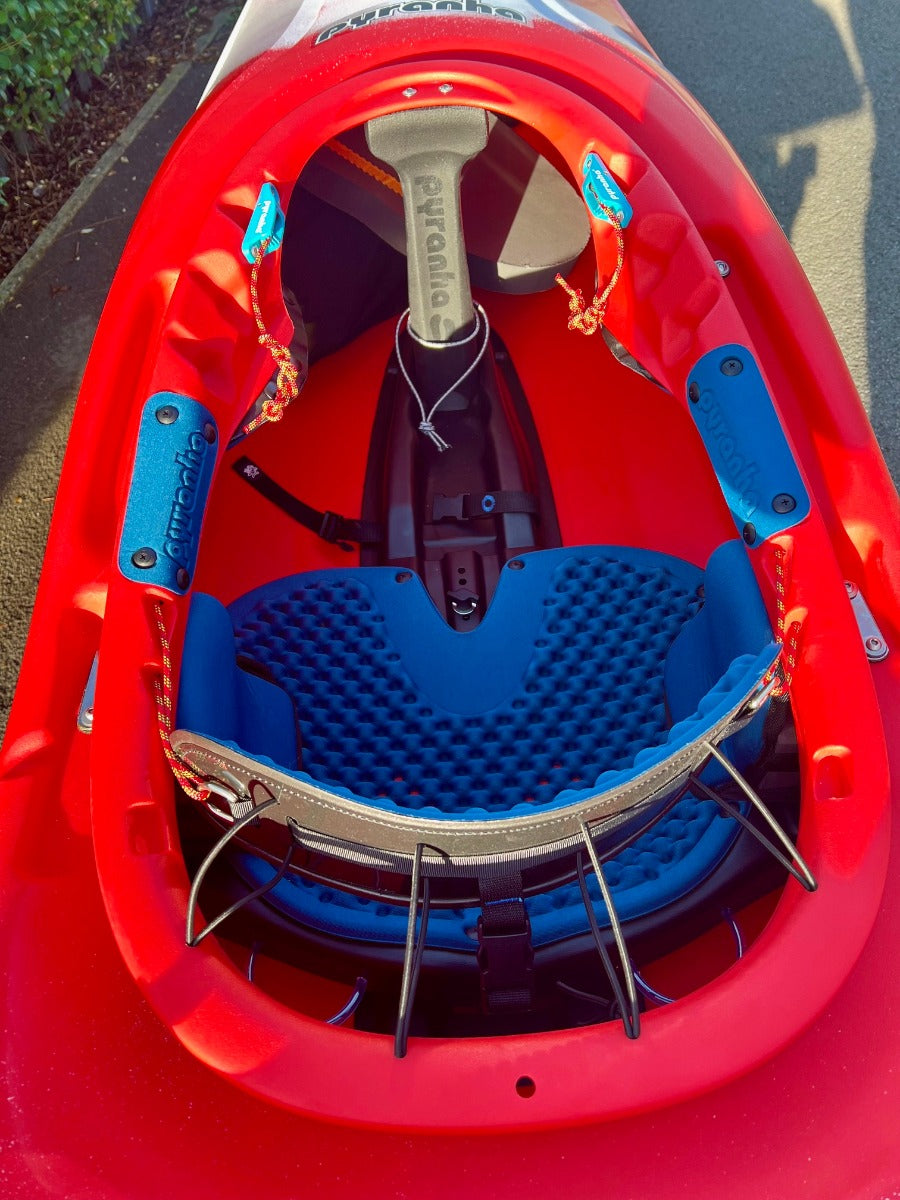 Pyranha ReactR Elite Kayak Small Red/White | CUSTOM